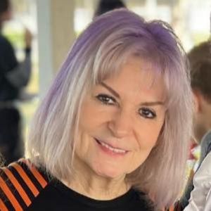 Meet your Posher, Pamela